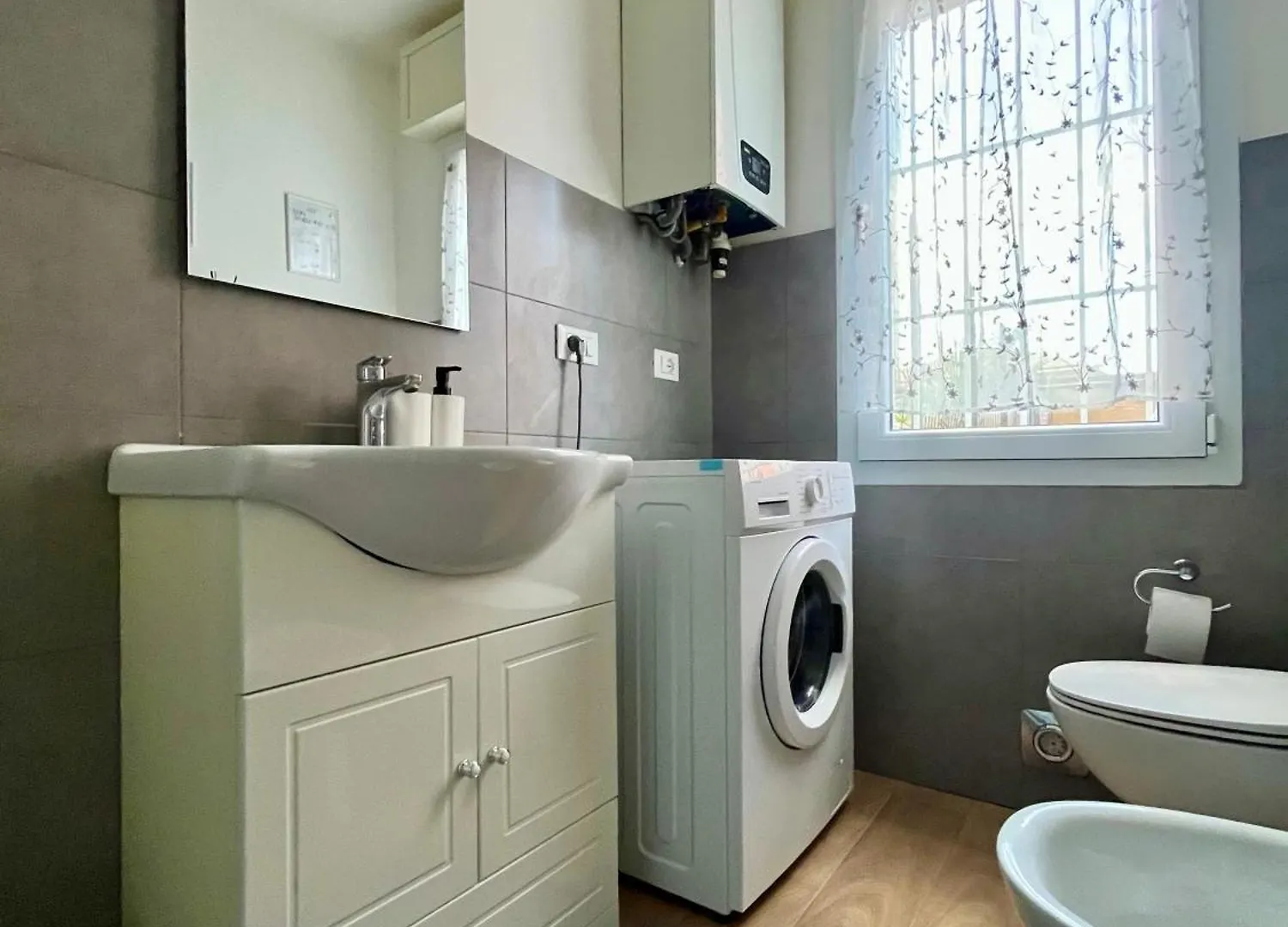 Home Cavour - Casalecchio - Casalecchio Di Reno