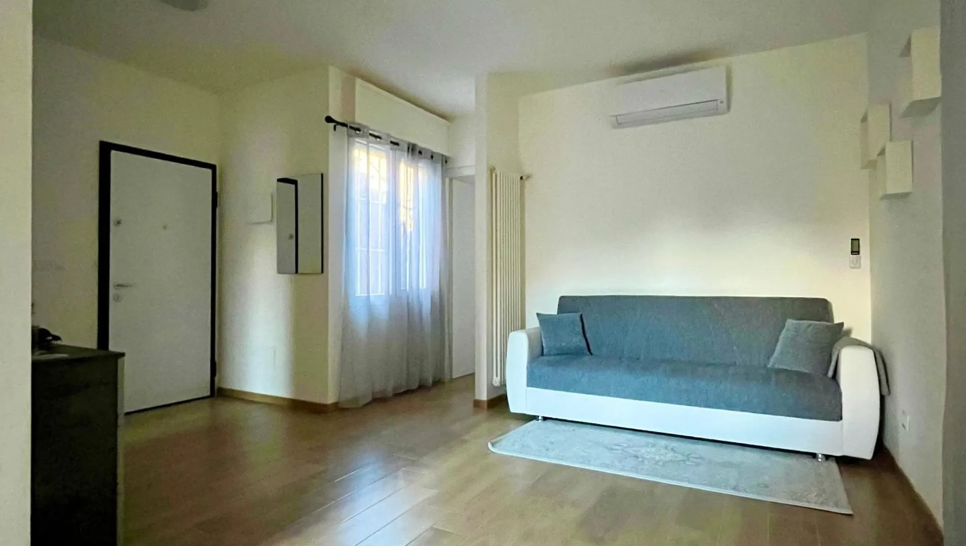 Apartment Home Cavour - Casalecchio - Casalecchio Di Reno Italy